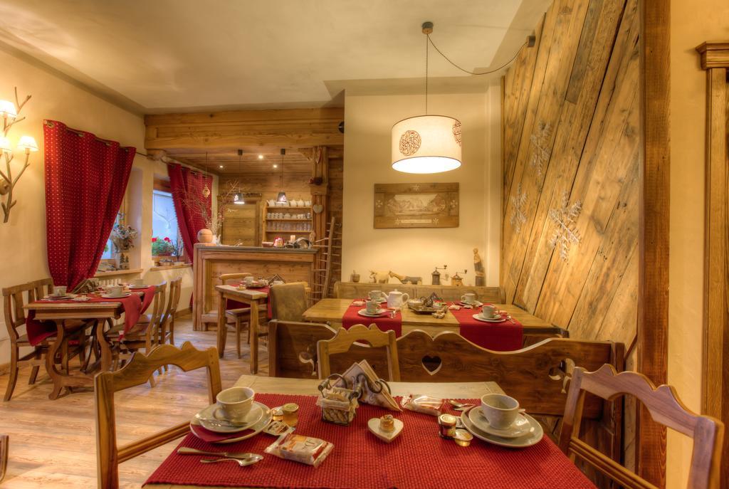 B&B Residence Checrouit Courmayeur Exteriör bild