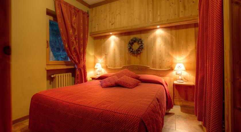 B&B Residence Checrouit Courmayeur Rum bild
