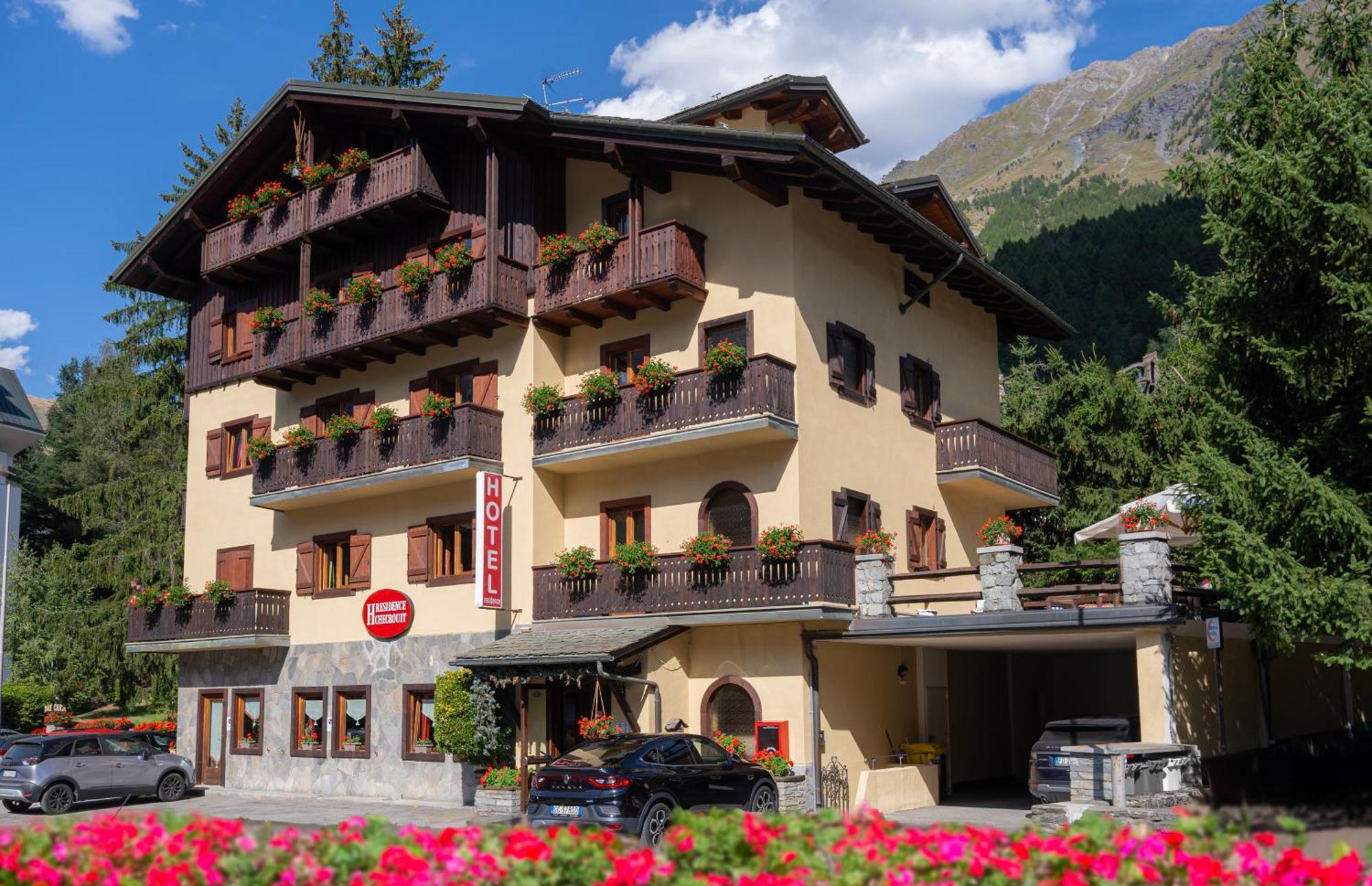 B&B Residence Checrouit Courmayeur Exteriör bild