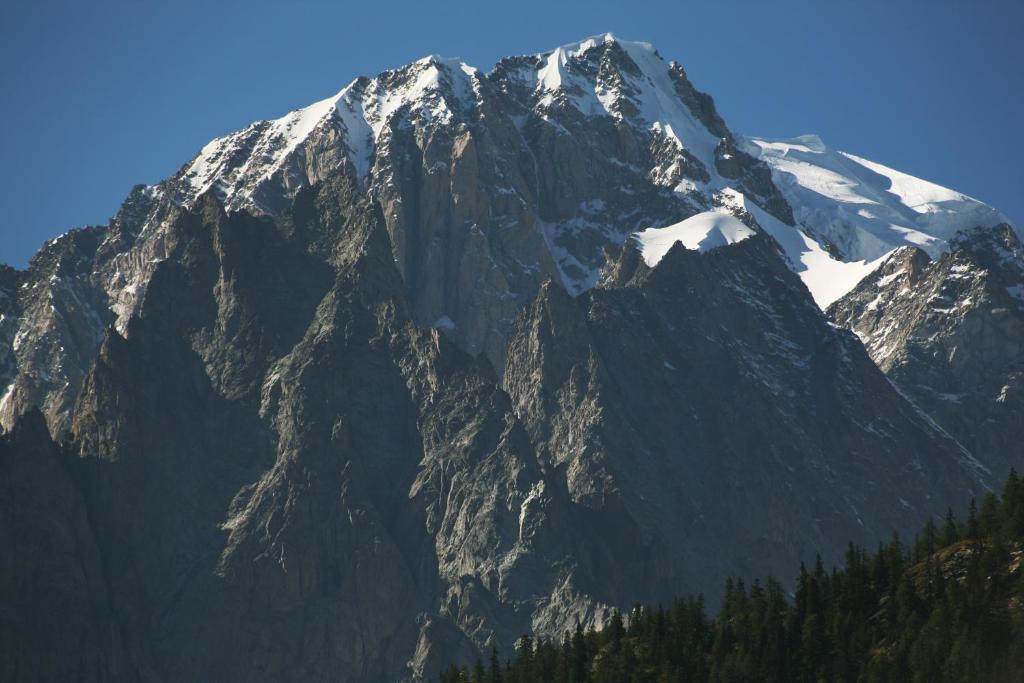 B&B Residence Checrouit Courmayeur Rum bild